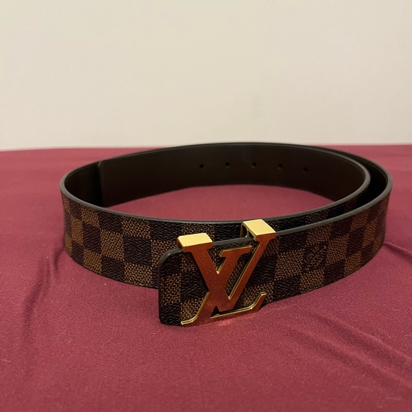 AUTHENTIC LOUIS VUITTON LV Initials M9807 Belt- size 100/40 - Picture 3 of 4